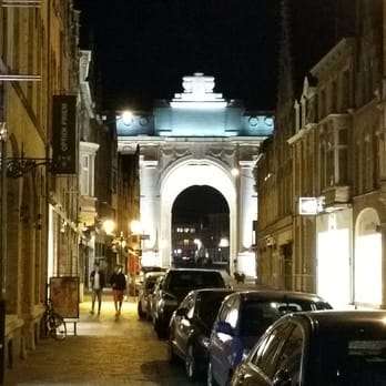Menin Gate - Menenpoort at Night - Landmarks & Historical Buildings Near Me - Ieper, VWV Menin Gate - Menenpoort at Night - Landmarks & Historical Buildings Near Me - Ieper, VWV