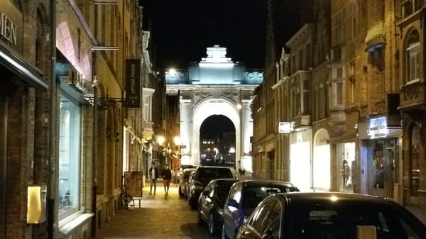Menin Gate by null
