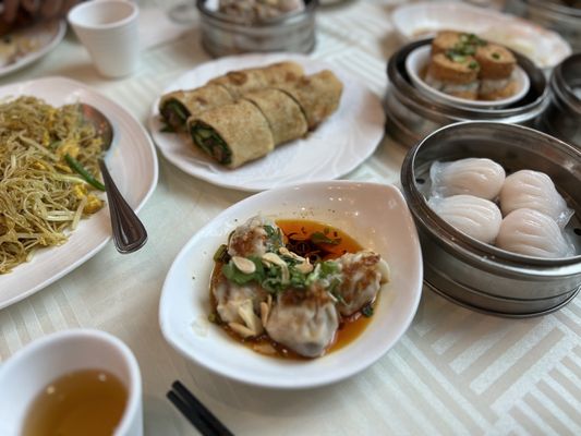 J Zhou Oriental Cuisine by null