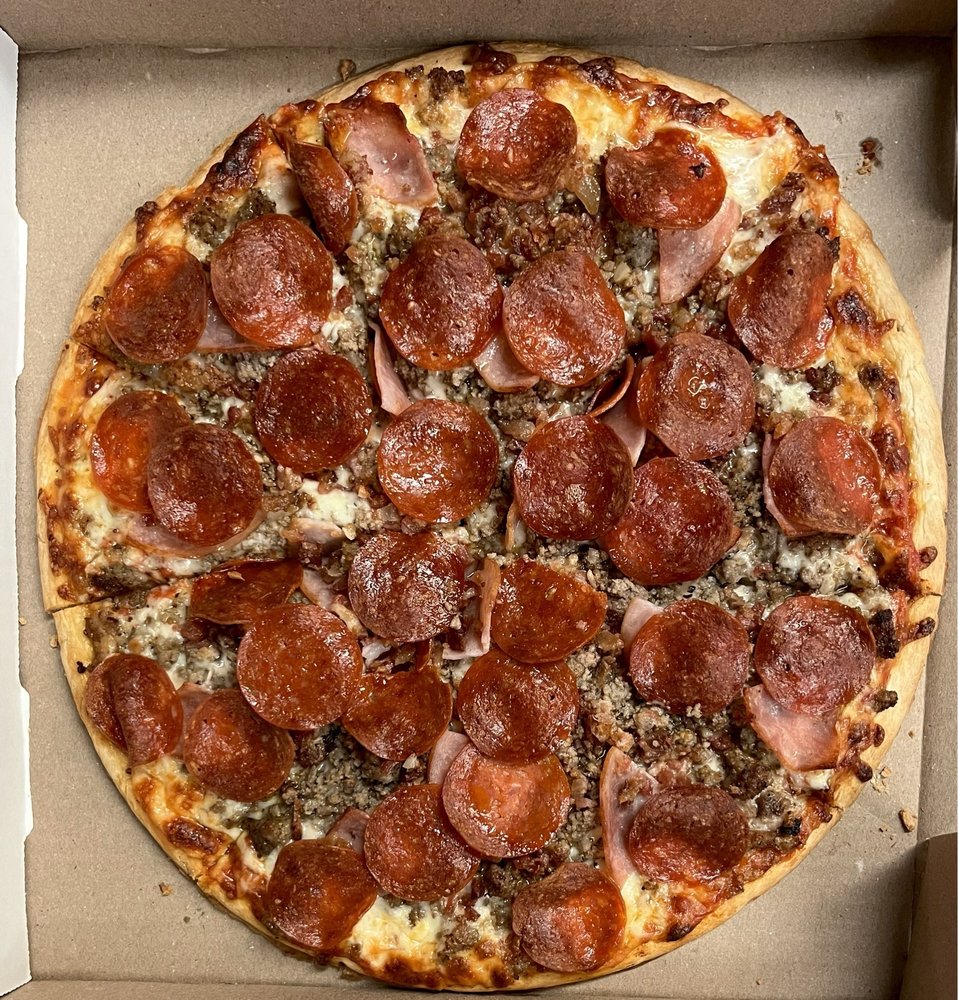 Popplo's Pizza & Que Burgers Logo