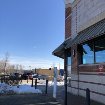 Walgreens - Entrance - Drugstores Near Me - Gainesville, Virginia