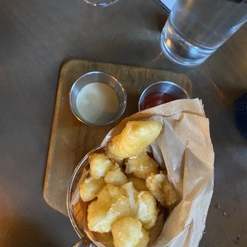 Farm Bar - Lakeview - Wisconsin Cheese Curds - Bars Near Me - Chicago, Illinois Farm Bar - Lakeview - Wisconsin Cheese Curds - Bars Near Me - Chicago, Illinois