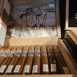 Winchester Smoke & Gift - Cigars