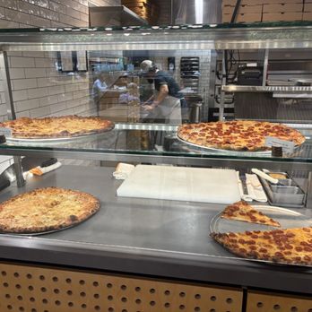 Flora Pizzeria - Pizza - Pizza Near Me - Washington, DC, District of Columbia