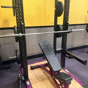 Planet Fitness - Squat Rack - Gyms Near Me - Mashpee, Massachusetts