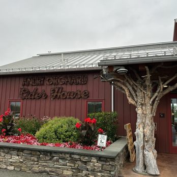 Angry Orchard Cider House - Cideries Near Me - Walden, New York Angry Orchard Cider House - Cideries Near Me - Walden, New York
