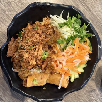 Saigon Kitchen & Phở - Juice Bars & Smoothies Near Me - Sacramento, California