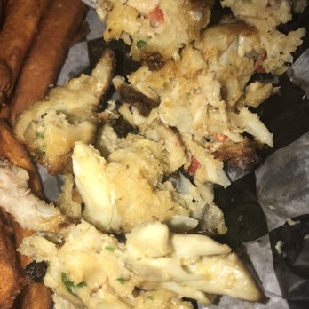 Captain James Crab House - Seafood Near Me - Baltimore, Maryland