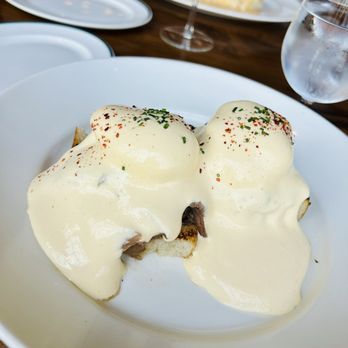 Memoir - Memoir Benedict* - American Near Me - Omaha, Nebraska Memoir - Memoir Benedict* - American Near Me - Omaha, Nebraska
