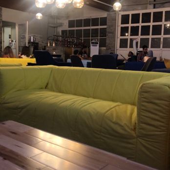 007 Hookah Lounge - Seating - Hookah Bars Near Me - Portland, Oregon