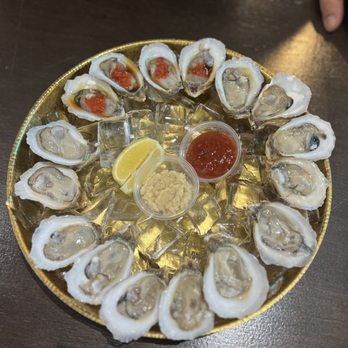 7 Seas Oyster Bar - Seafood Near Me - Houston, Texas