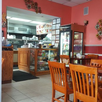 El Comal Pupuseria - Salvadoran Near Me - Jamaica, New York