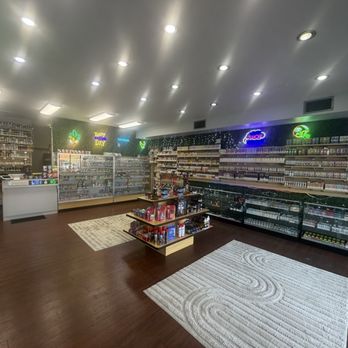 Vapor Wize - Inside Store - Vape Shops Near Me - St. Peters, Missouri Vapor Wize - Inside Store - Vape Shops Near Me - St. Peters, Missouri