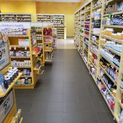The Vitamin Shoppe - Nice clean place as well