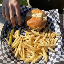 The Ratskeller - Burger
