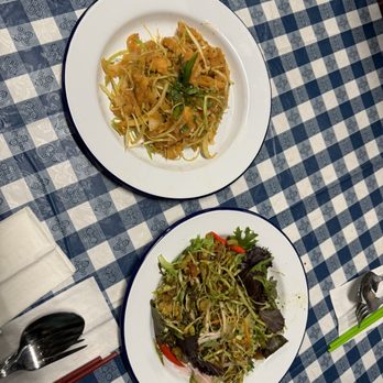 Mandalay Kitchen - Samsosa salad & Tea leaf salad - Thai Near Me - Saint Paul, Minnesota