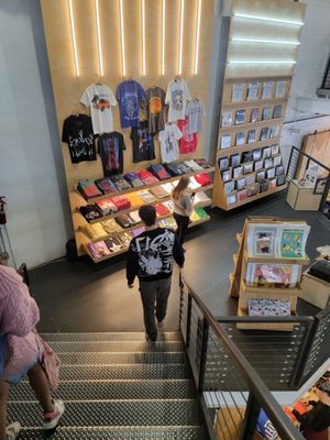 Urban Outfitters by null