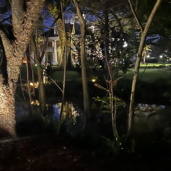 Houmas House and Gardens - Pond and plantation house - Venues & Event Spaces Near Me - Darrow, Louisiana