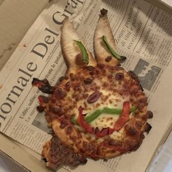 Pacini - Bunny pizza.