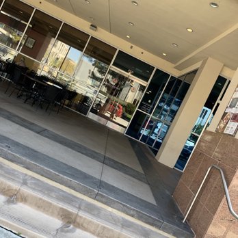 Another Broken Egg Cafe - The entrance! - Breakfast & Brunch Near Me - Burbank, California