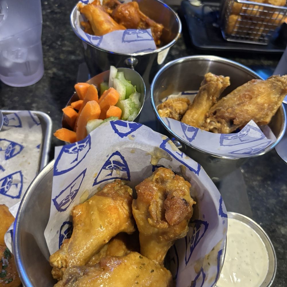Topgolf - Wing trio - Golf Near Me - Gilbert, Arizona