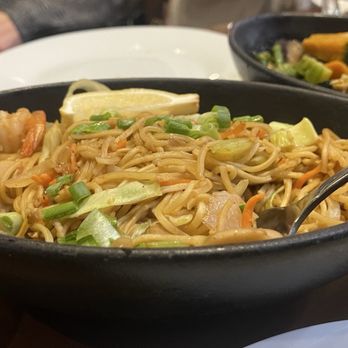 Max's Restaurant - Seattle - Filipino Near Me - Tukwila, Washington Max's Restaurant - Seattle - Filipino Near Me - Tukwila, Washington