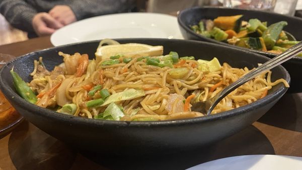 Max's Restaurant Seattle, Cuisine of the Philippines by null