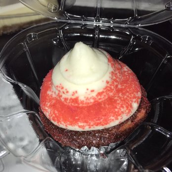 Peteet's Famous Cheesecakes - Bakeries Near Me - Oak Park, Michigan