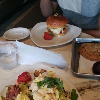 Black Pear - Huevos rancheros and hot potato sandwich - Cafes Near Me - Barrington, Rhode Island