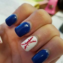 Kelly Hair and Nail - Not happy and won't be going back I can usually have them last 4 weeks this is day 9