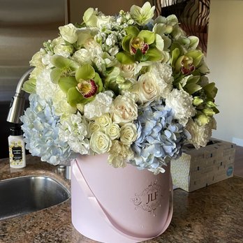 J'Adore Les Fleurs - Florists Near Me - Glendale, California J'Adore Les Fleurs - Florists Near Me - Glendale, California
