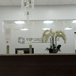 VIP Urgent Care - This is a reception room for you scholars!