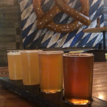 BuckleDown Brewing - Breweries Near Me - Lyons, Illinois