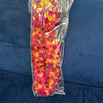 Leis Premium - Lei double dyed yellow - Florists Near Me - Gardena, California