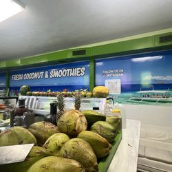 Store wall