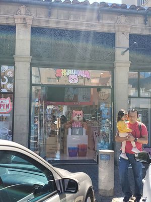 Chapman Plaza by null