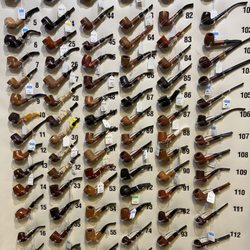 Tobacco'n Brew - Wall of pipes