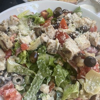 Beardslee Public House - Chop chop salad - Breweries Near Me - Bothell, Washington