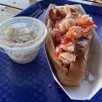 Captain Scott's Lobster Dock - Seafood Near Me - New London, Connecticut Captain Scott's Lobster Dock - Seafood Near Me - New London, Connecticut