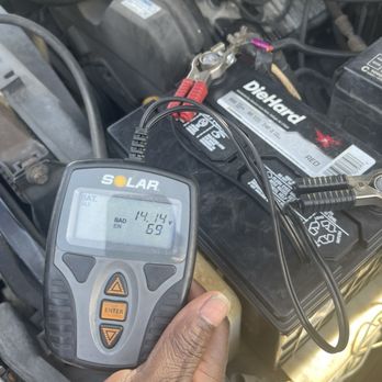 Advance Auto Parts - This photo shows it was NOT the alternator but a defective battery. - Auto Parts & Supplies Near Me - Miami, Florida
