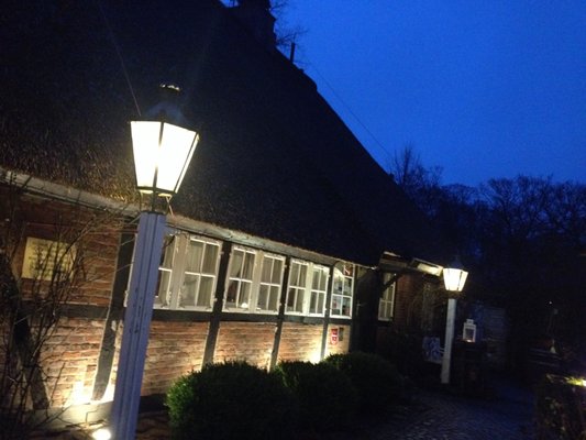 Dorfkrug Volksdorf | Restaurant & Sushi by null
