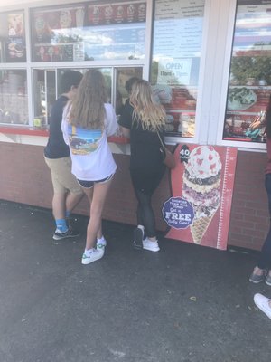 Bruster's Real Ice Cream by null