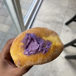 Ube malasada Ube malasada