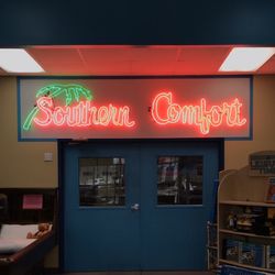 Southern Comfort Pools & Hot Tubs - Neon Lights!