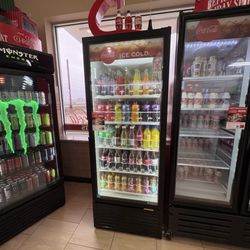 Shipley Do-Nuts - Drink selection