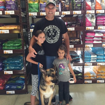 Pet Food Express - Pet Stores Near Me - Oxnard, California