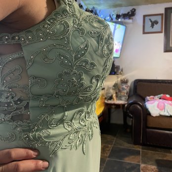 Young's Dressmaker - She was supposed to adjust the boob area looks like I have cone boobs - Sewing & Alterations Near Me - Orland Park, Illinois