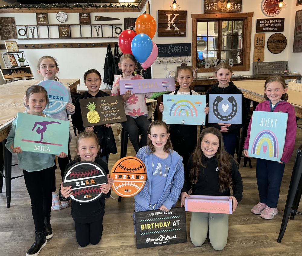 BOARD & BRUSH LAKEVILLE Updated September 2024 21 Photos 20770