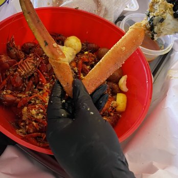 Crawfish Cafe - Snow Crab Legs "The Mix with Basil" - Seafood Near Me - Houston, Texas Crawfish Cafe - Snow Crab Legs "The Mix with Basil" - Seafood Near Me - Houston, Texas
