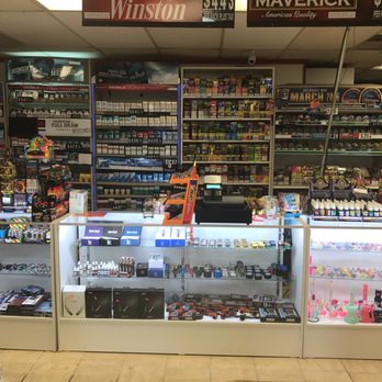 crimson tobacco tuscaloosa al CRIMSON VAPE AND TOBACCO - Updated May 2026 - 10 Photos - 1809 Skyland Blvd  E, Tuscaloosa, Alabama - Tobacco Shops - Phone Number